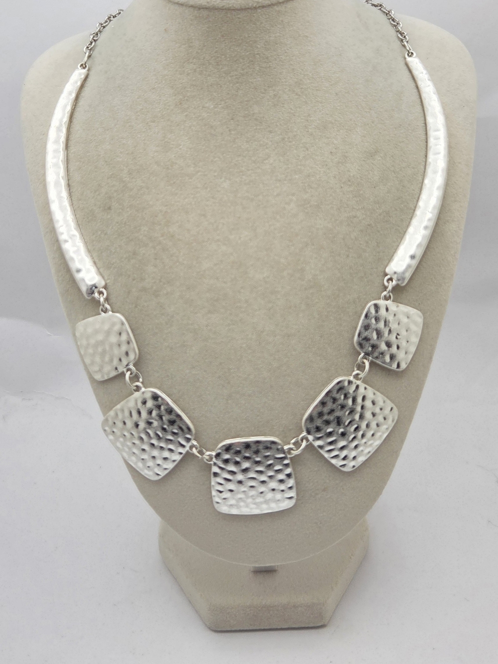 C 1946 Hammered Silver Tone Geometric Statement Necklace 21"C